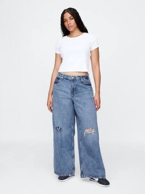 GAP Denim - GAP Mid Rise Destructed SuperSoft Baggy Jeans Size 8/29 R
